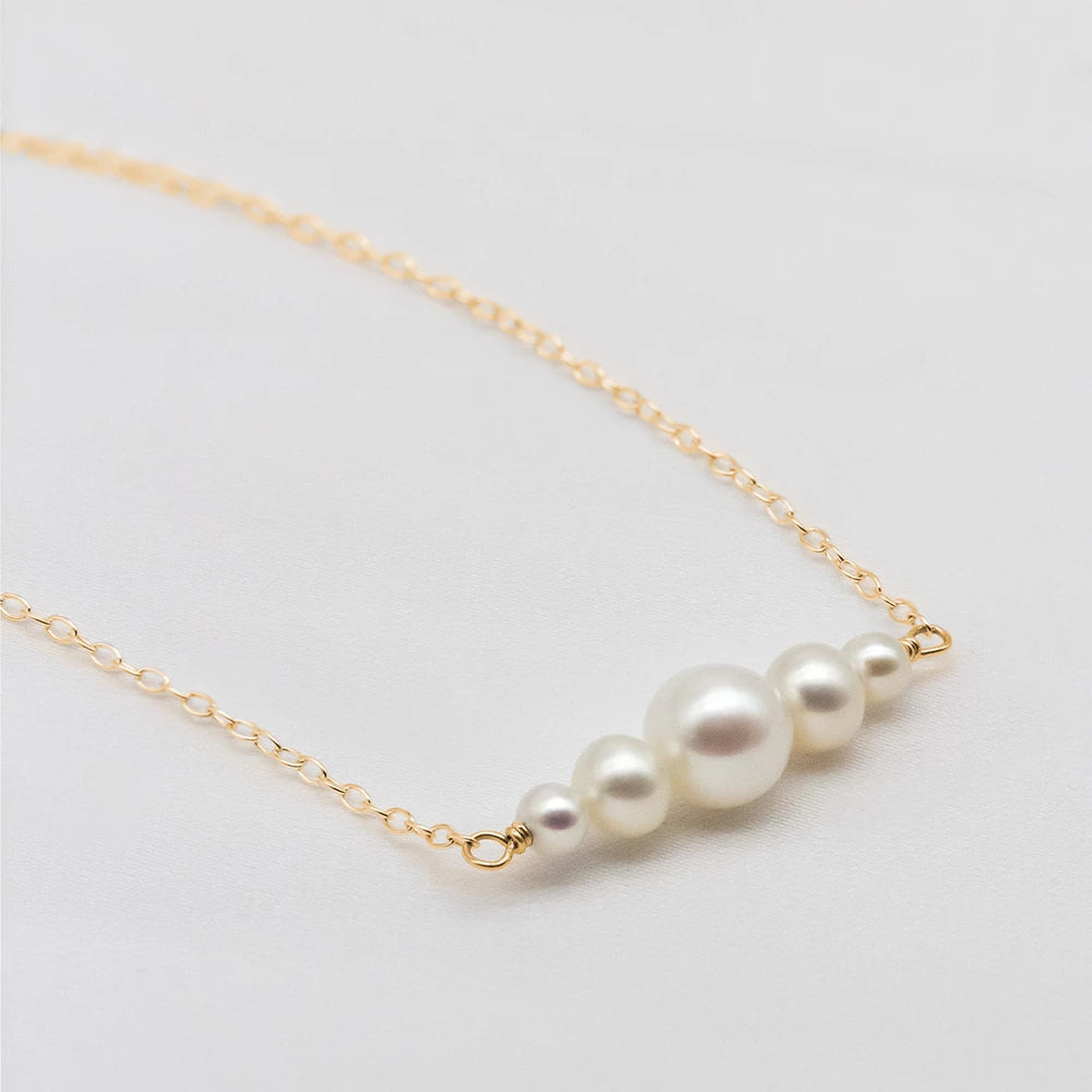 Graduated Round Pearl Bar Necklace - Bella