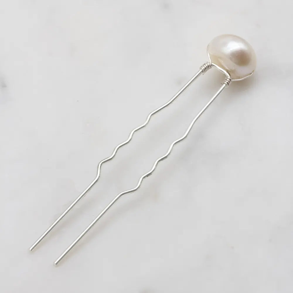Sia Large Pearl Hair Pins