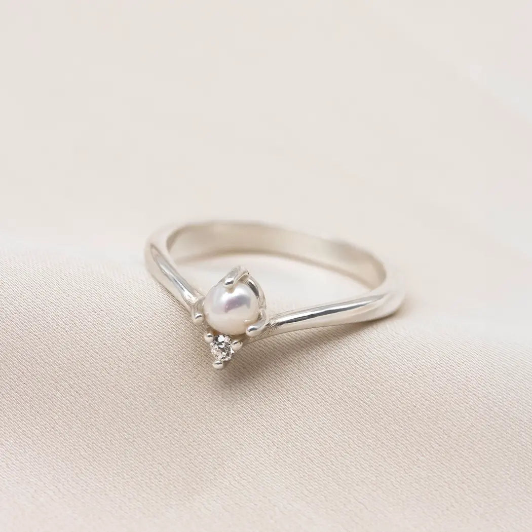 Chevron Pearl And Moissanite Ring