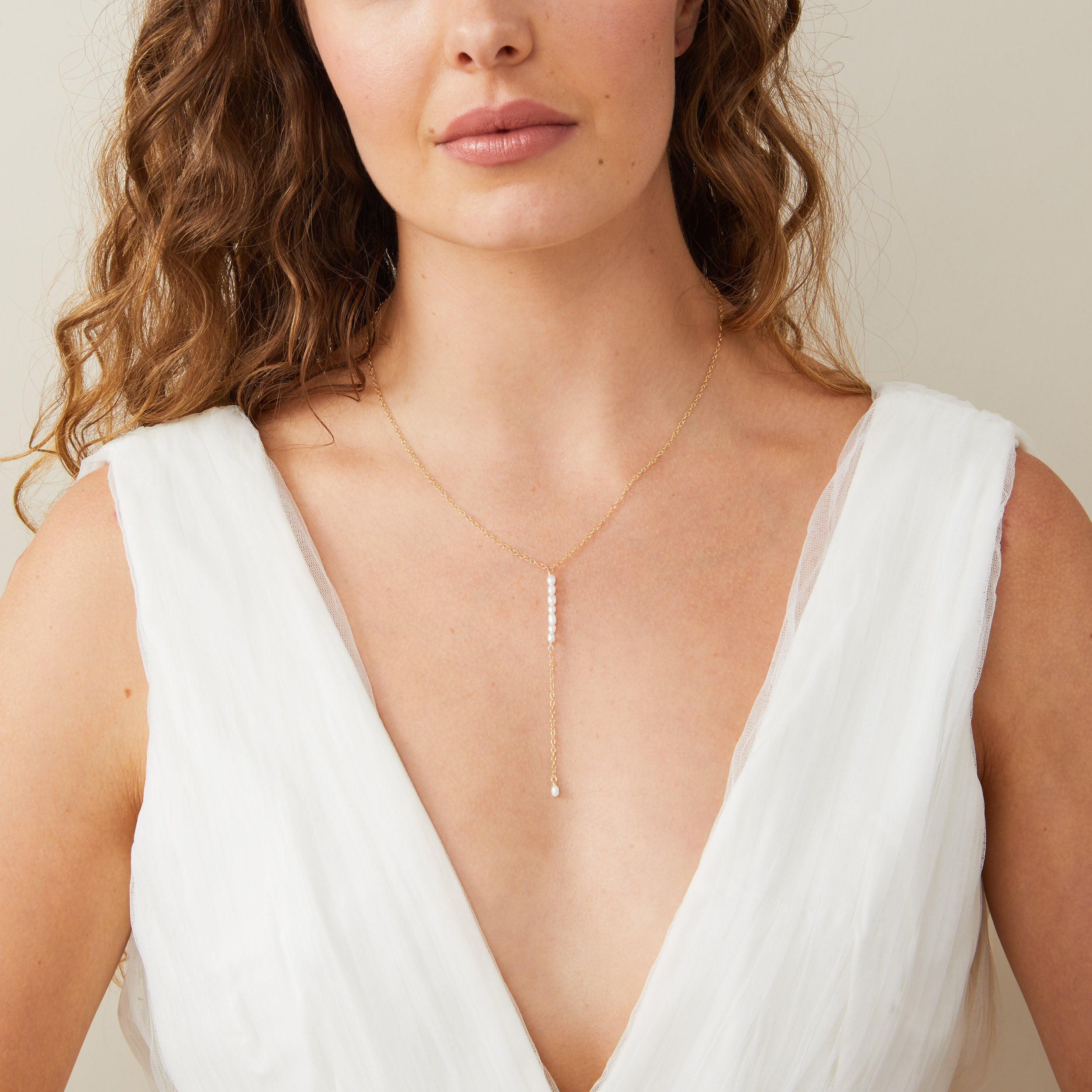 Kira Seed Long pearl Necklace